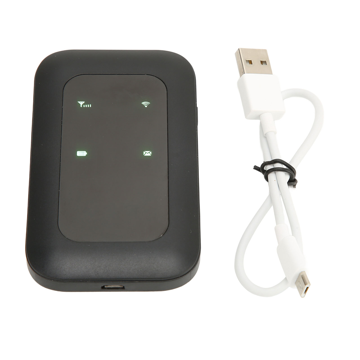 Schwarzer, rechteckiger WLAN-Router mit USB-Ladekabel auf weißem Hintergrund.