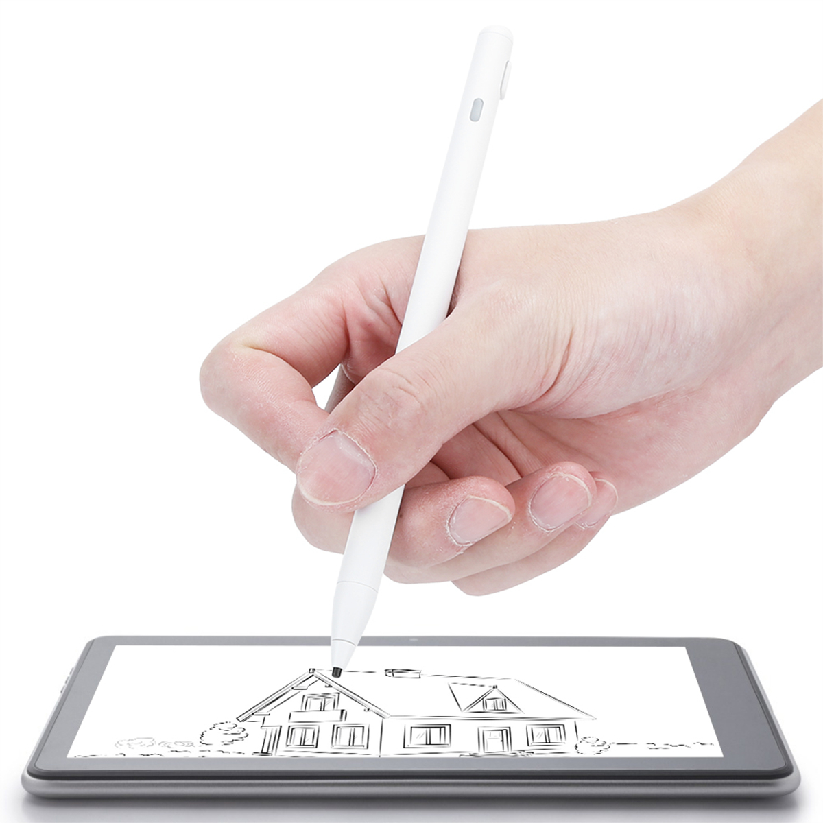 Eine Hand, die einen weißen Stift hält und ein Haus auf einem Tablet-Bildschirm zeichnet.