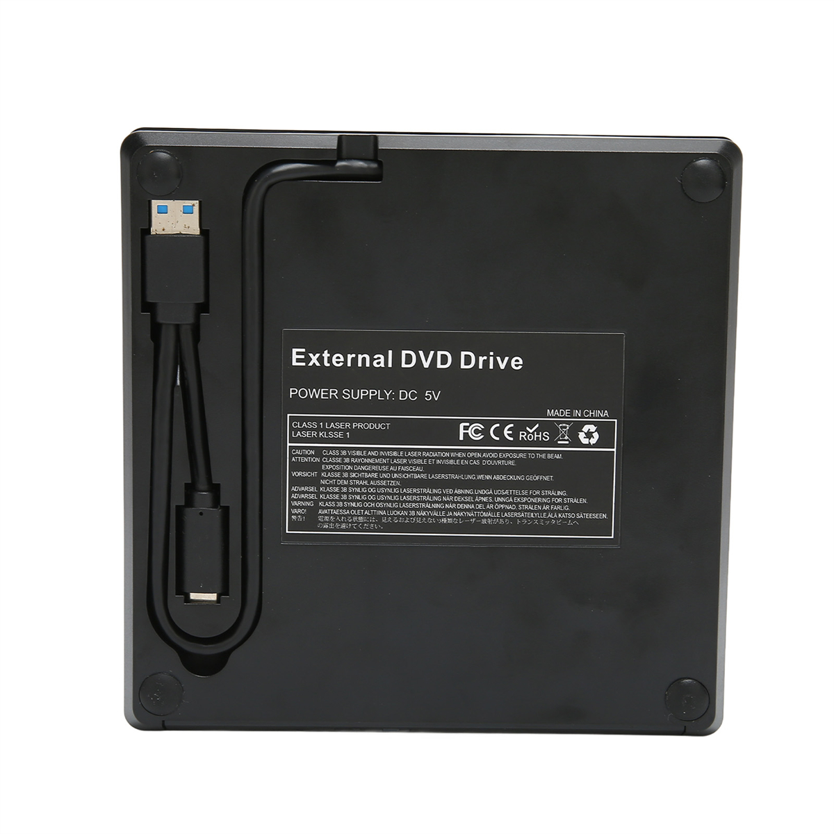 Schwarzes externes DVD-Laufwerk mit USB-Kabel und Netzteilangaben auf weißer Oberfläche.