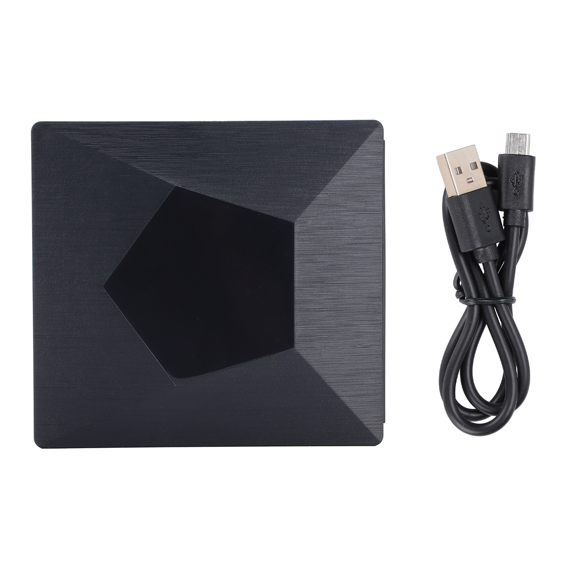 Schwarzes quadratisches Gerät mit USB-Kabel. Das Gerät hat eine strukturierte Oberfläche und ein einzigartiges Design.
