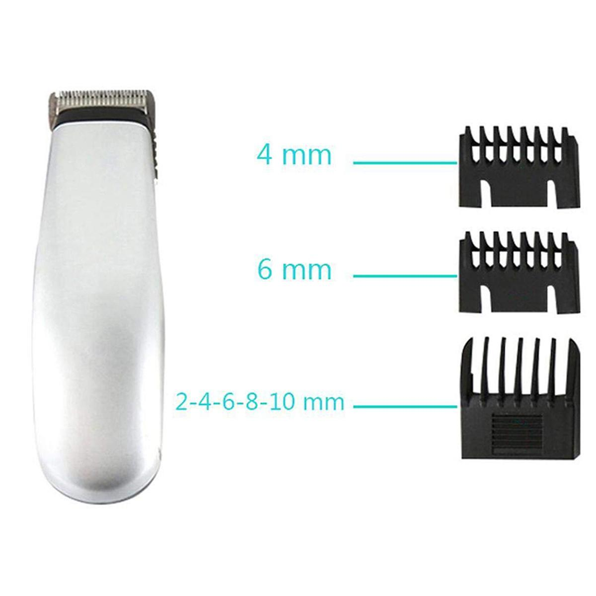 Ein silberner Haarschneider mit drei schwarzen Kammaufsätzen: 4mm, 6mm und ein Mehrgrößenkamm.