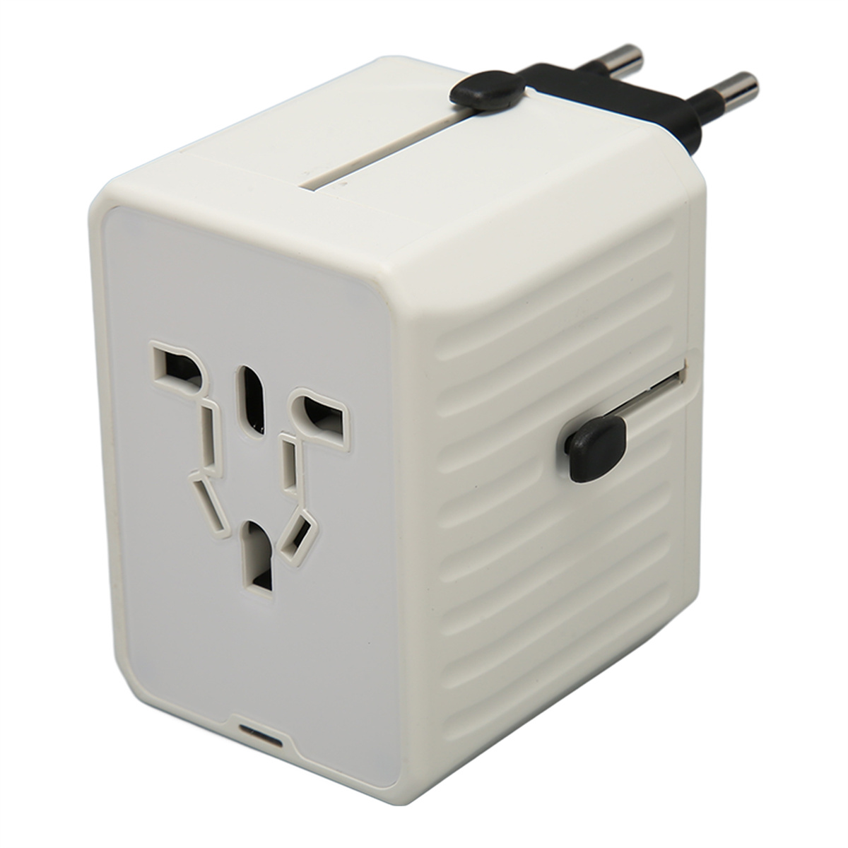 Weiß-grauer Reiseadapter mit mehreren Stecker-Konfigurationen, isoliert auf weißem Hintergrund.