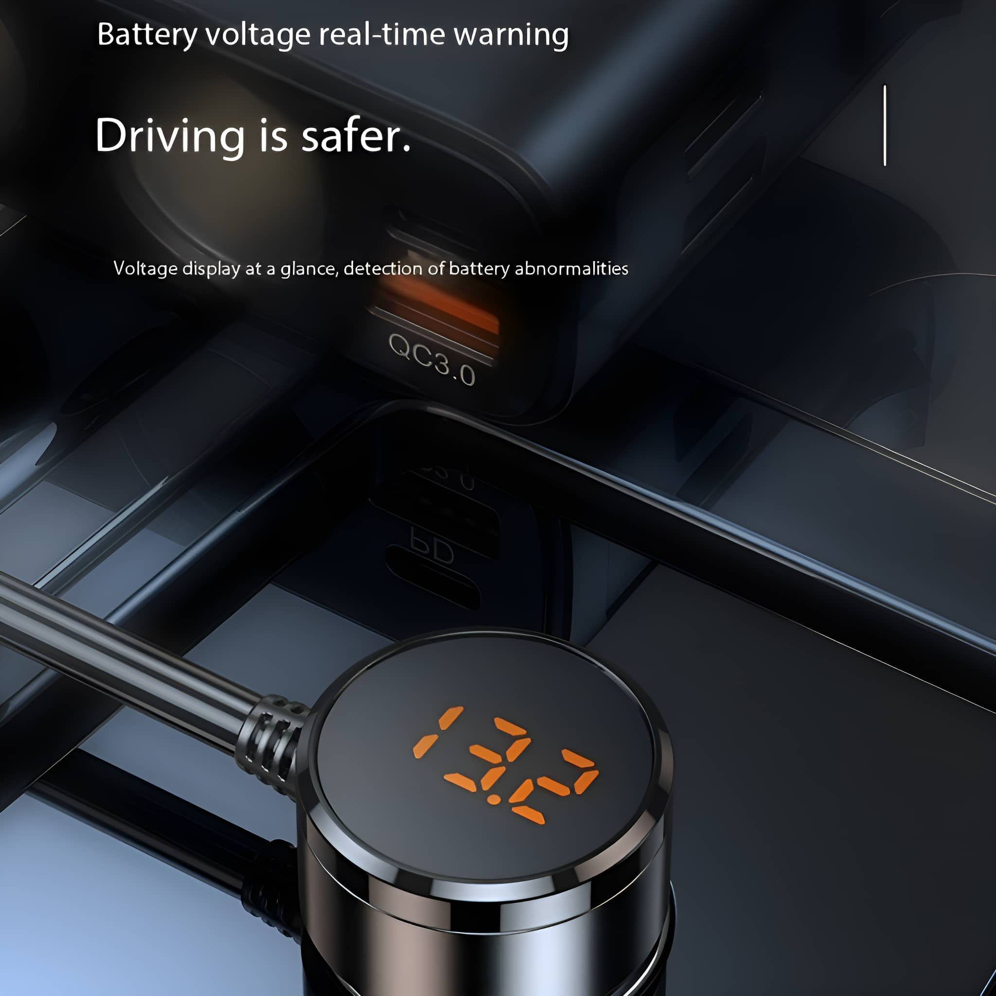 Digitalanzeige zeigt Spannung. Text: Echtzeitwarnung für Batteriespannung und Sichereres Fahren.