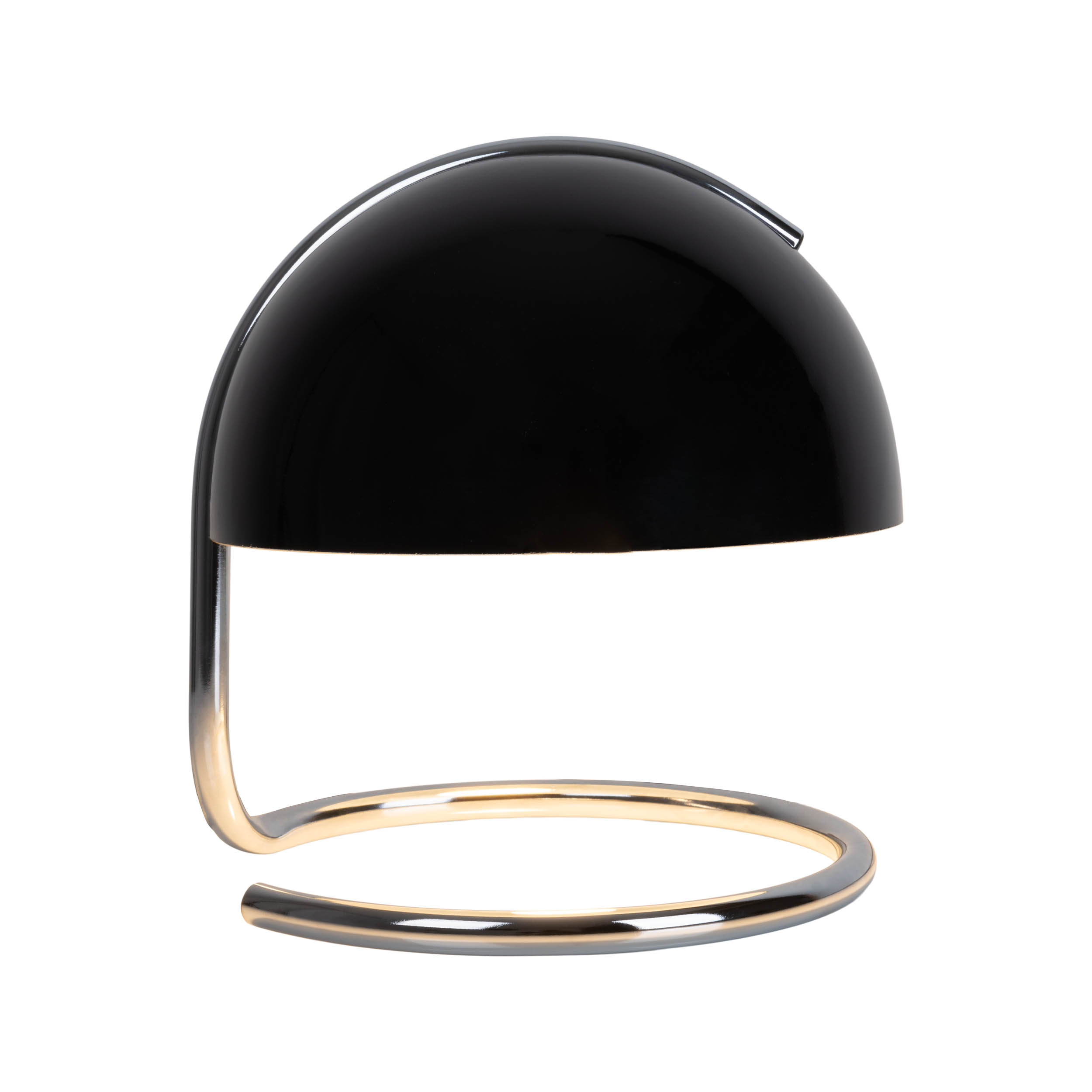 Eine schwarze, halbkreisförmige Schreibtischlampe mit Chromfuß und weißem Hintergrund. Modernes Design.