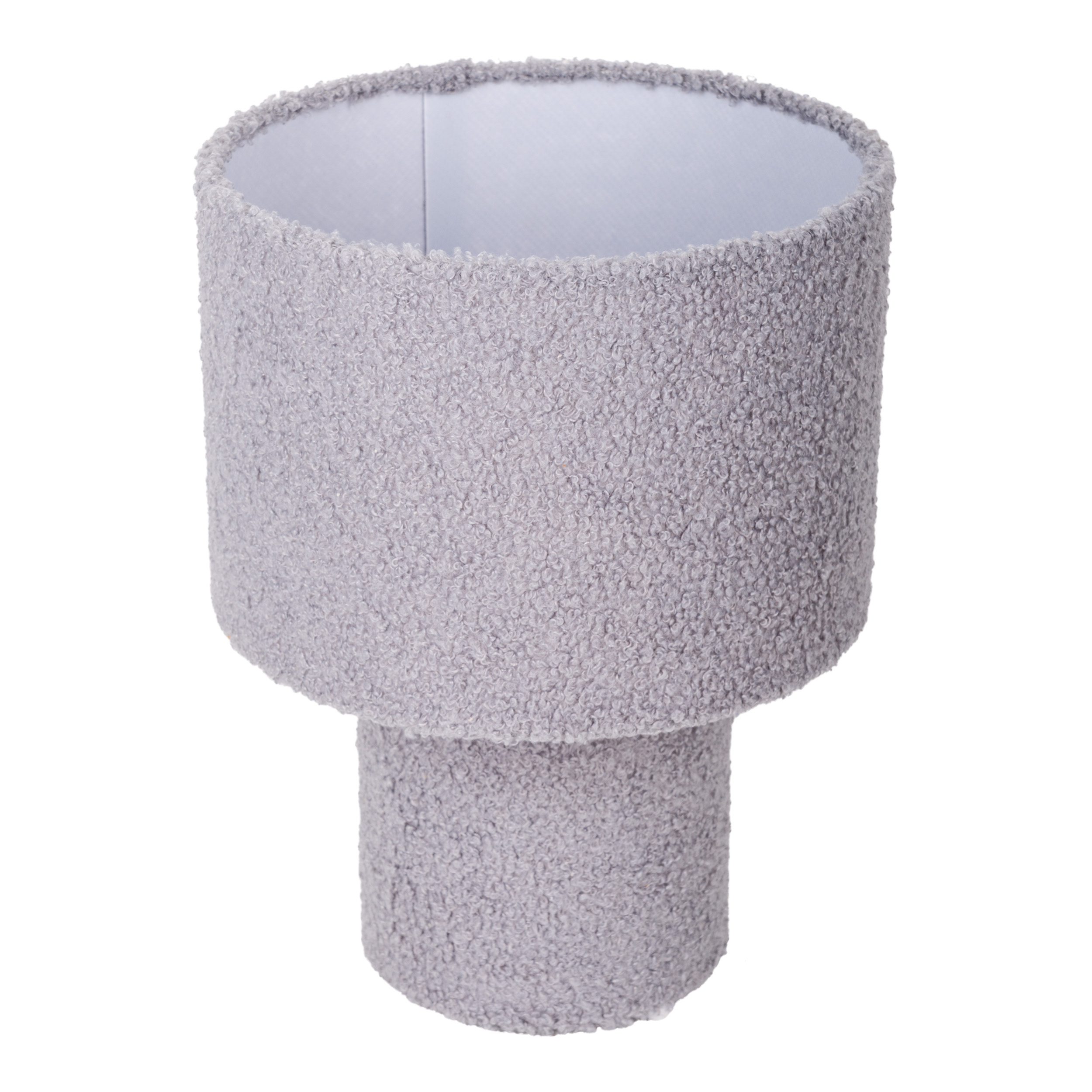 Graue Lampe mit strukturiertem Körper. Die Lampe hat einen breiten Sockel und eine breitere obere Öffnung.