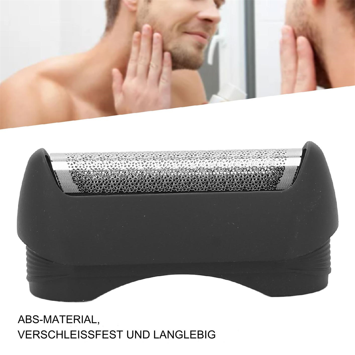 Nahaufnahme einer schwarzen Rasierklinge. Verschwommener Mann rasiert sich im Hintergrund.
