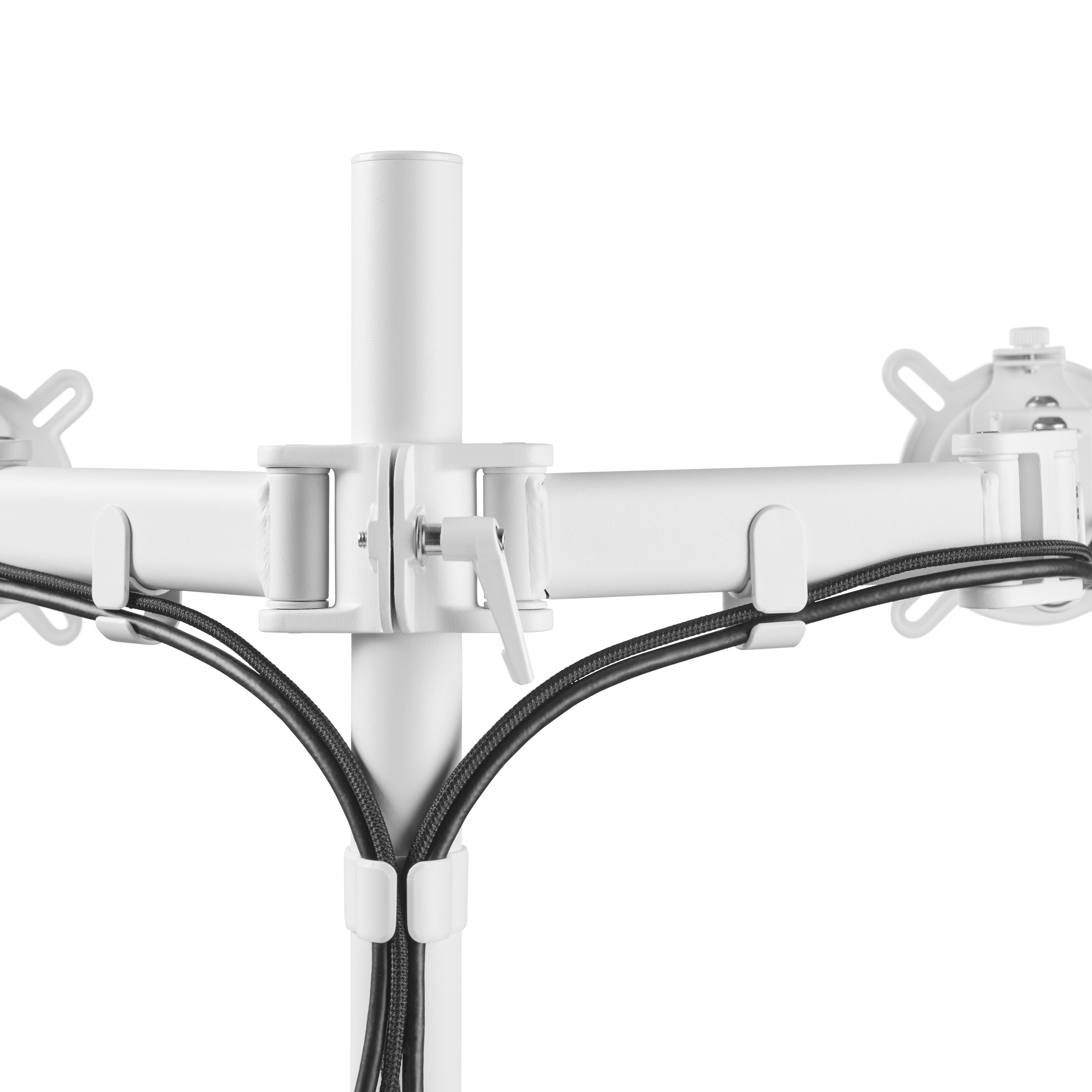 Białe ramię monitora. Kable są prowadzone. Białe tło. Widok z bliska.