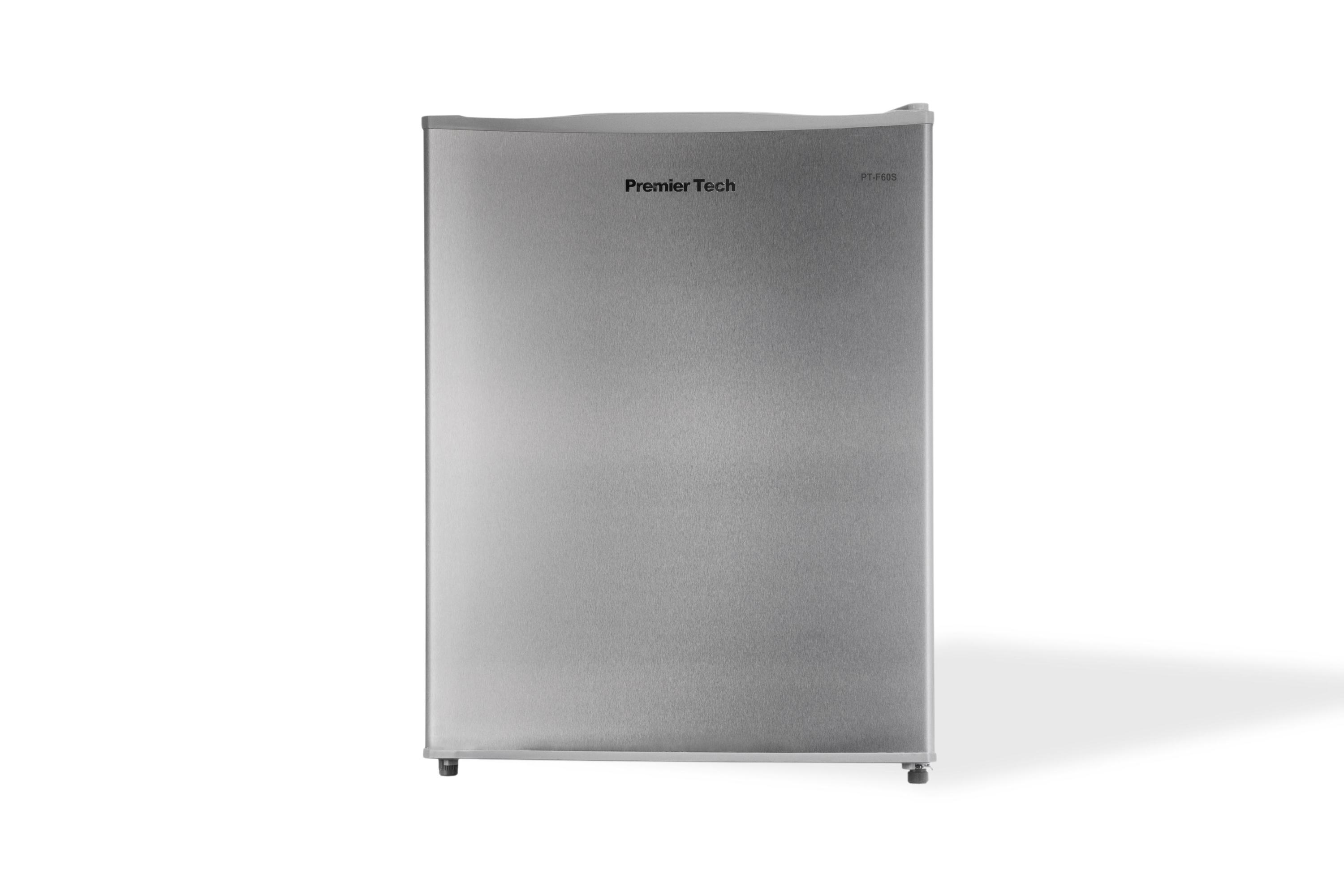 Frigorifero Premier Tech argentato su sfondo bianco.