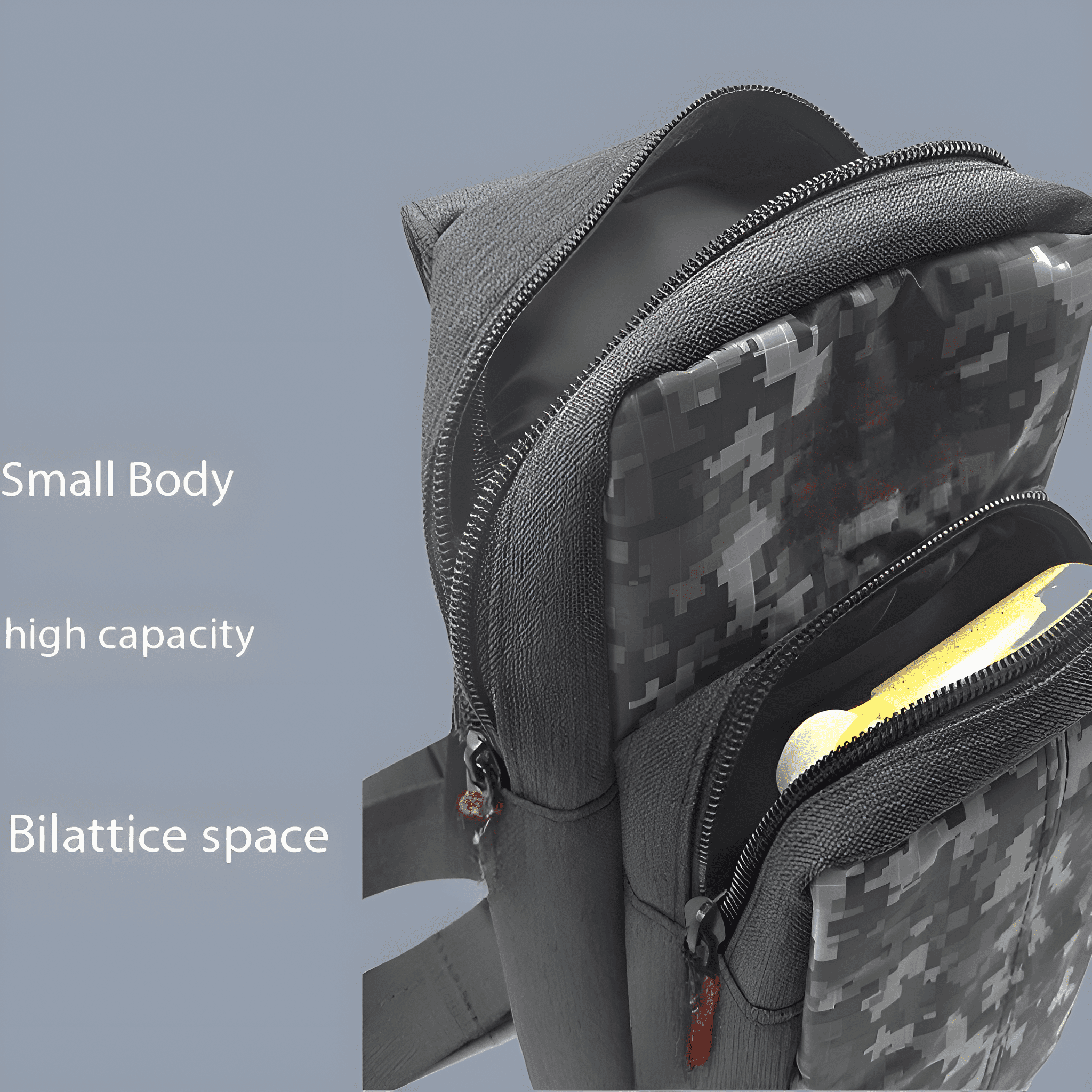 Eine schwarze Tasche mit mehreren Fächern. Der Text 'Small body, high capacity, bilattice space'.
