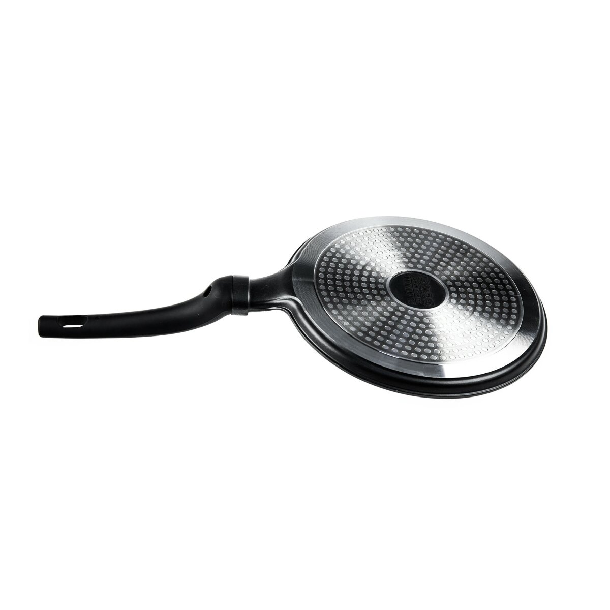 Schwarze Bratpfanne, Unteransicht. Kreisförmiges Design. Griff links.