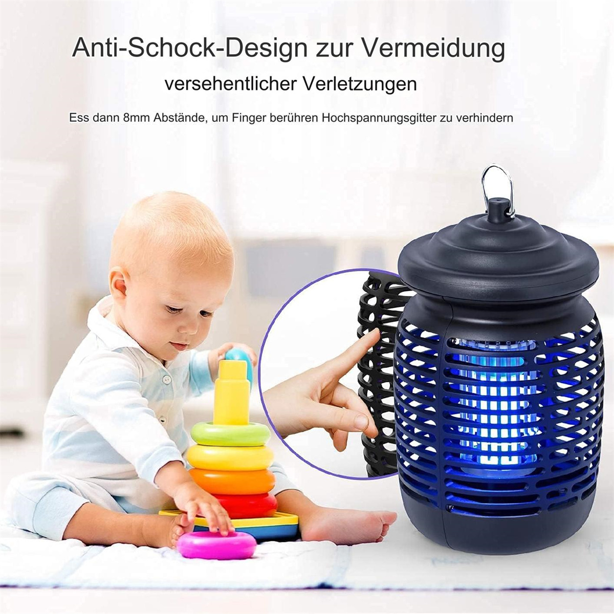 Baby mit Spielzeug neben einem schwarzen Insektenvernichter mit blauem Licht und Text.