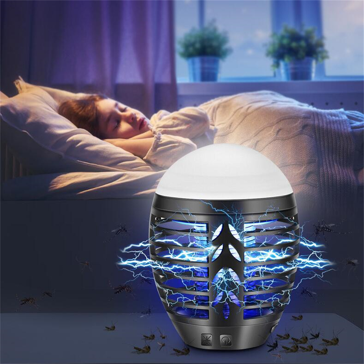 Eine Mückenvernichtungslampe ist an. Ein schlafendes Kind in einem Bett ist im Hintergrund. Viele Mücken umgeben die Lampe.