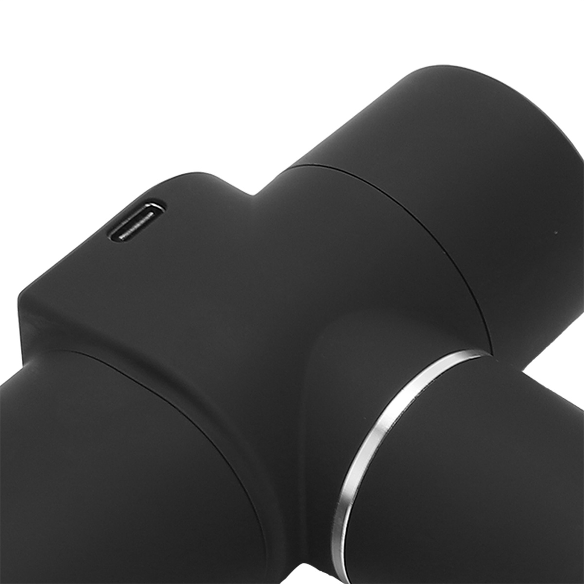 Schwarzes Handmassagegerät mit USB-Anschluss. Die Vorderseite des Massagegeräts ist sichtbar.