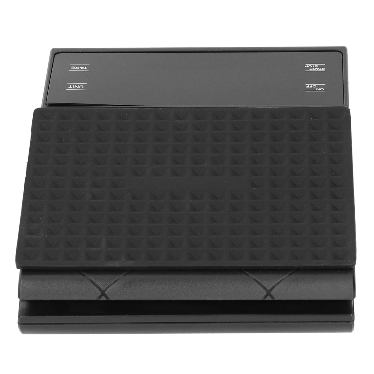 Eine schwarze digitale Küchenwaage mit Display und Knöpfen, auf weißem Hintergrund.