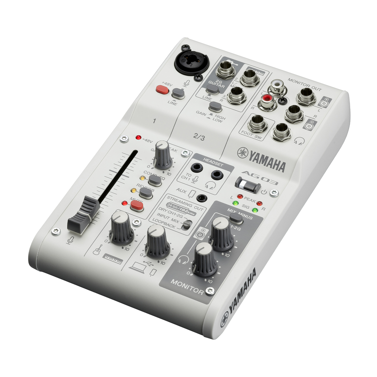 Ein weißes Yamaha AG03 Audiomischpult mit verschiedenen Ein-/Ausgängen und Knöpfen.