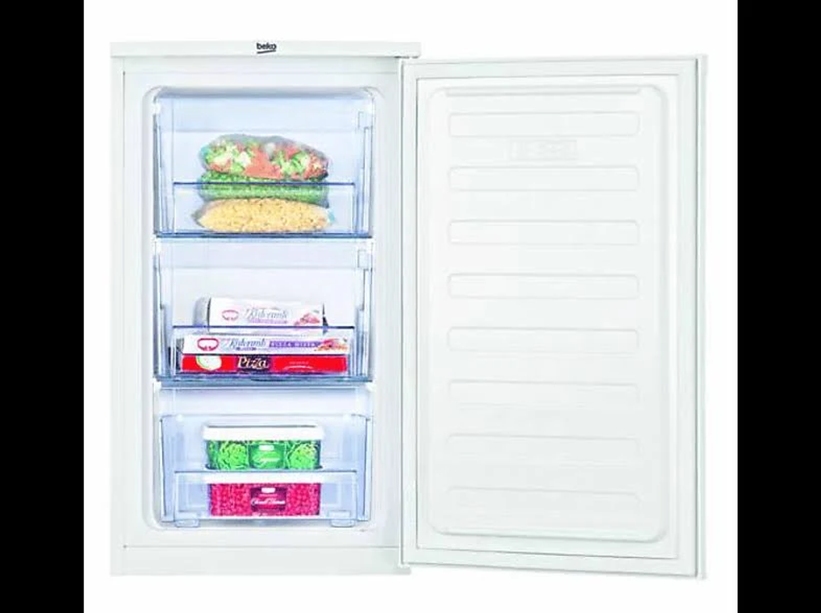 Biała lodówka z otwartymi drzwiami zamrażarki, ukazująca półki z zapakowaną żywnością.