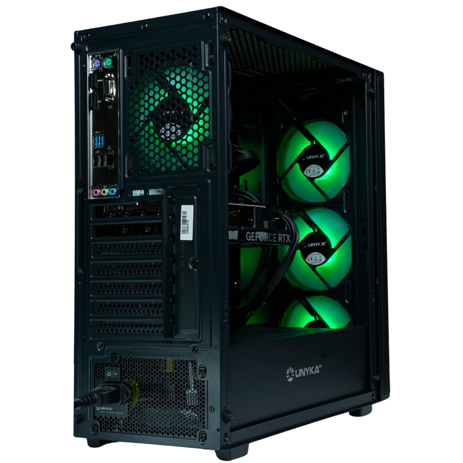 Una caja de ordenador. Vista trasera, negro, con luces verdes de los ventiladores. Muestra la parte trasera.