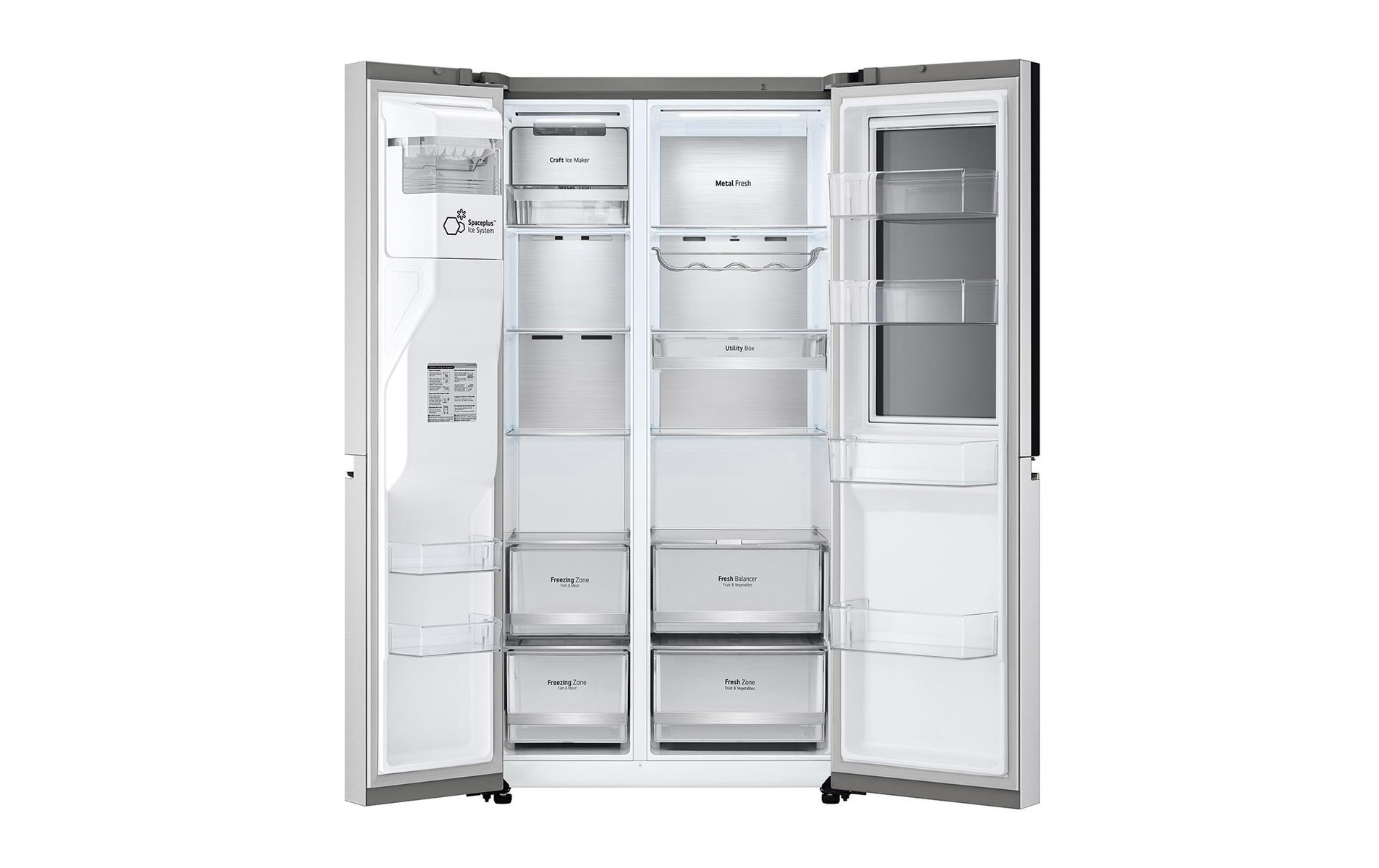 Offener Kühlschrank mit mehreren Regalen und Schubladen. Innenraum beleuchtet. Weißer Hintergrund.