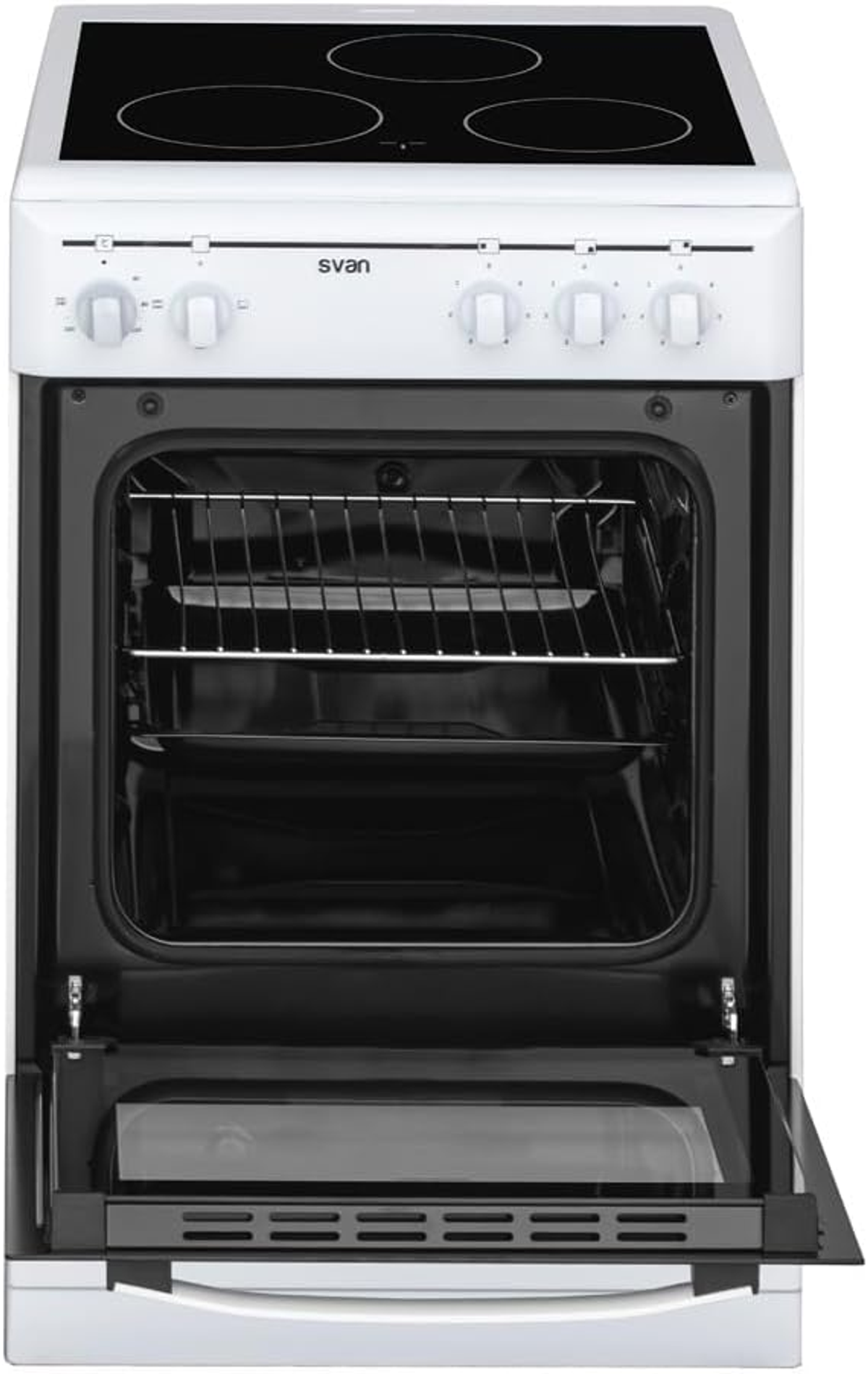 Una cocina eléctrica blanca con cuatro quemadores y la puerta del horno abierta.