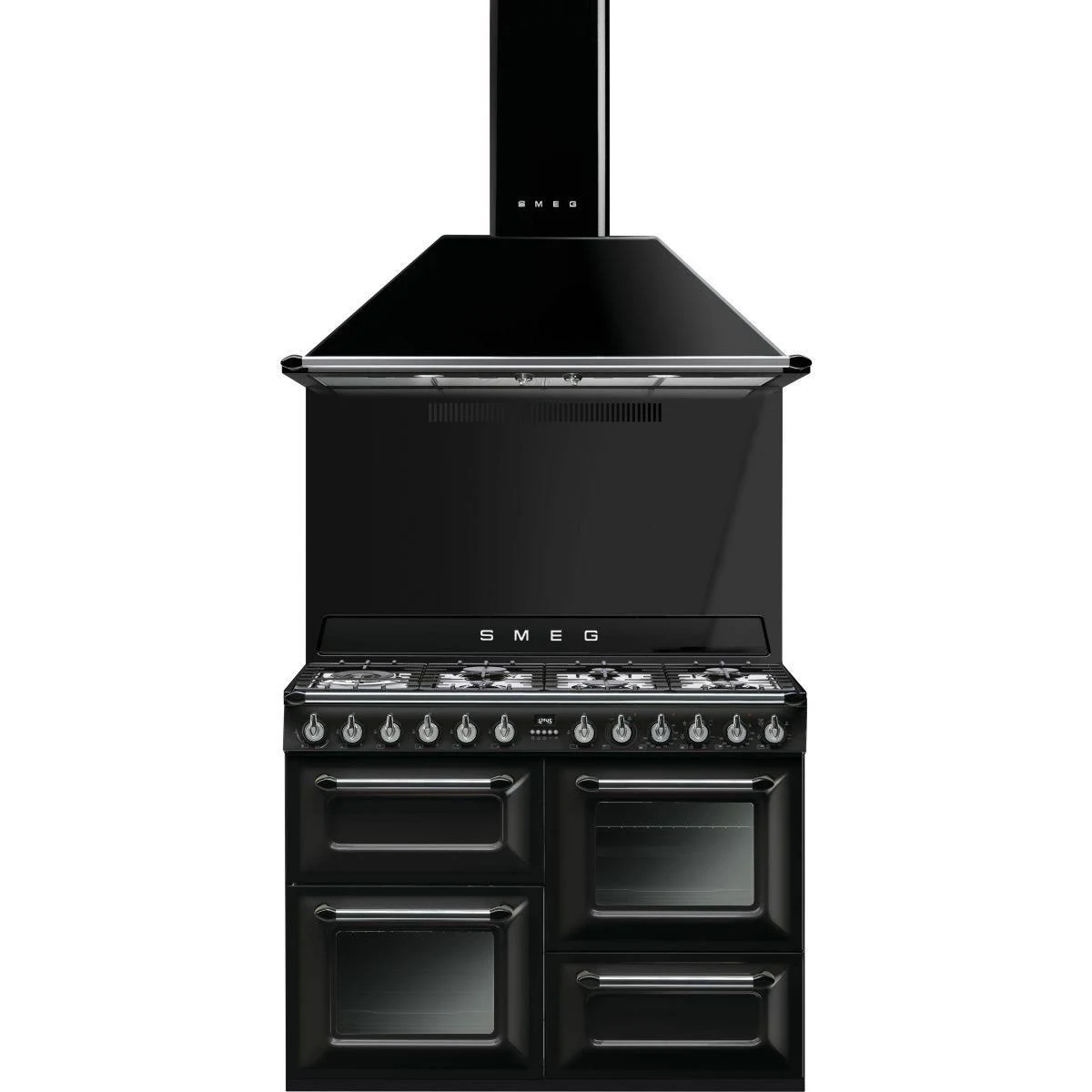 Cocina Smeg negra con encimera, hornos y campana extractora encima.