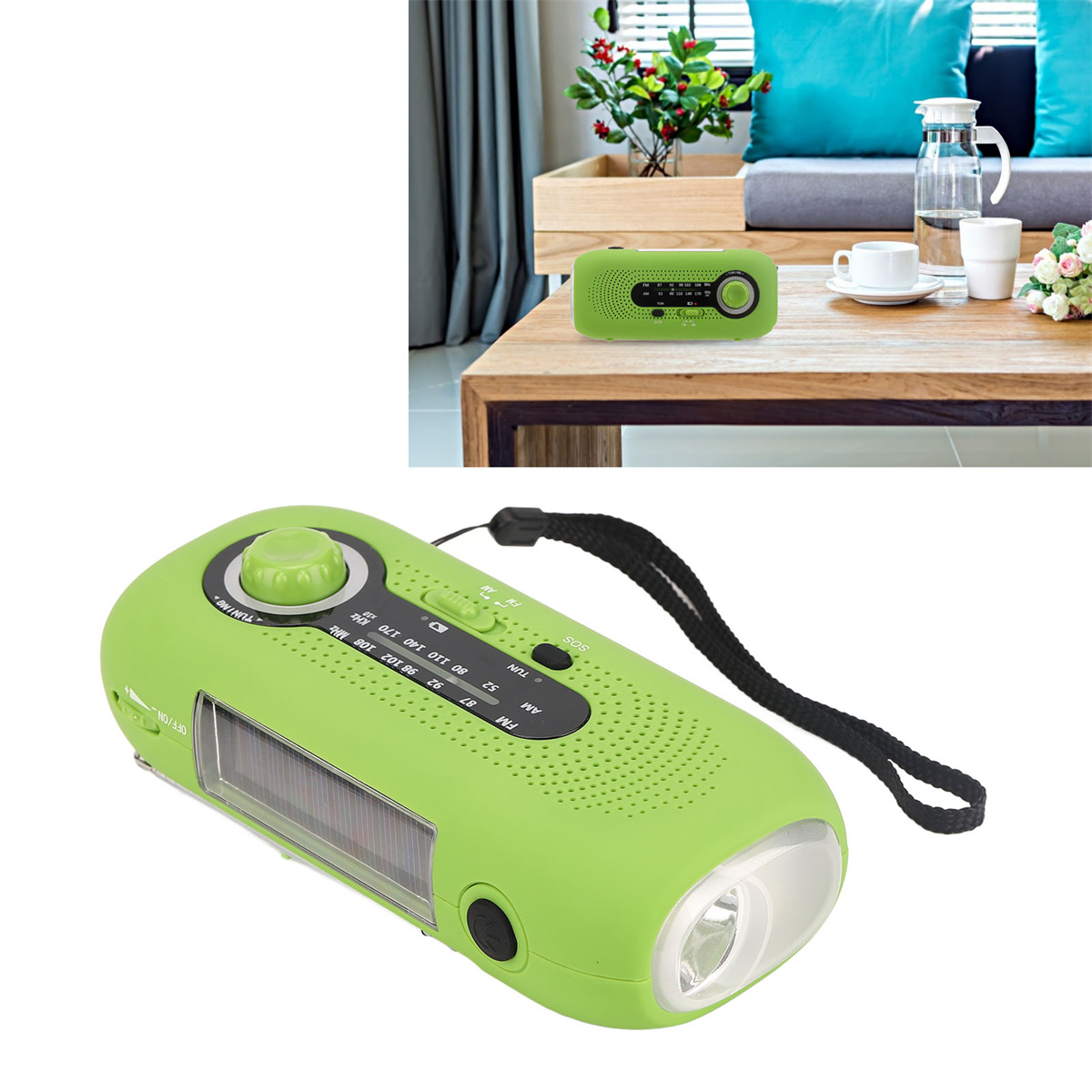 Grünes Notfallradio mit Taschenlampe. Holztisch mit grünem Radio. Blaue Couch im Hintergrund.