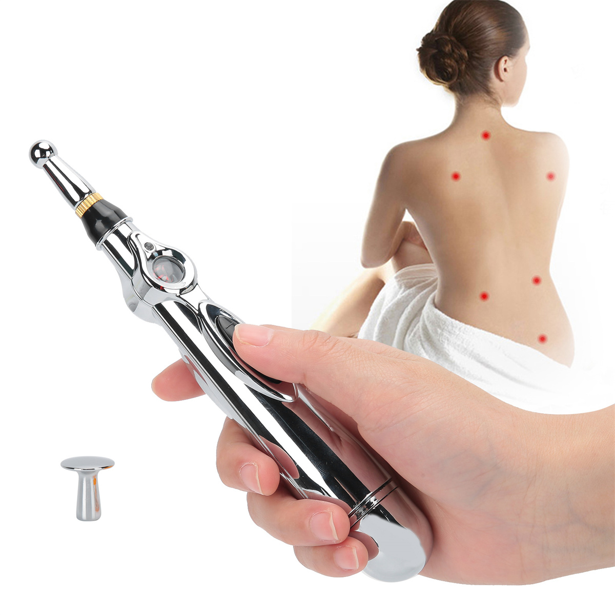Akupunkturstift mit dem Rücken einer Frau im Hintergrund. Rote Punkte markieren Punkte auf ihrem Rücken.