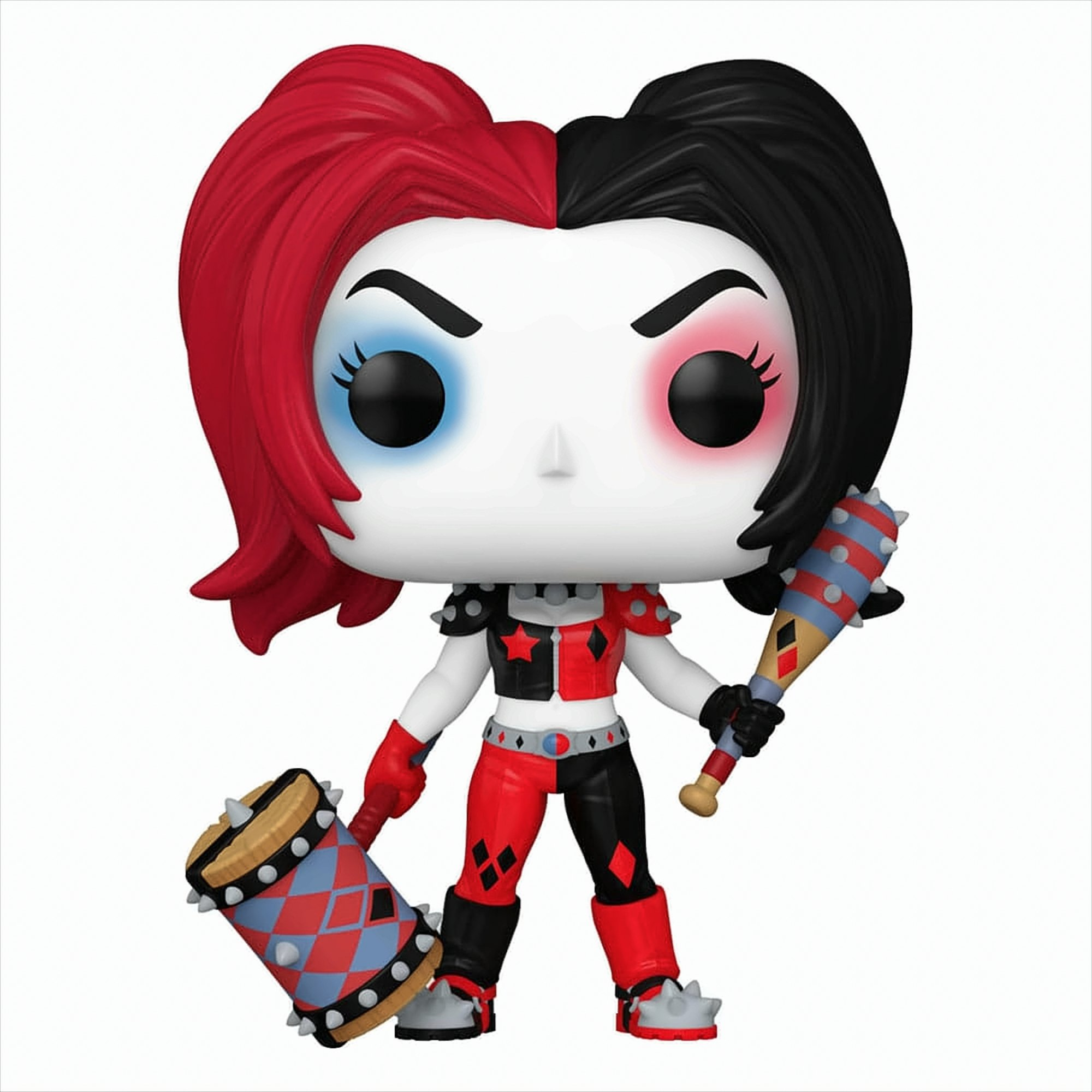 Figurine Harley Quinn avec deux armes. Cheveux rouges et noirs et fond blanc.