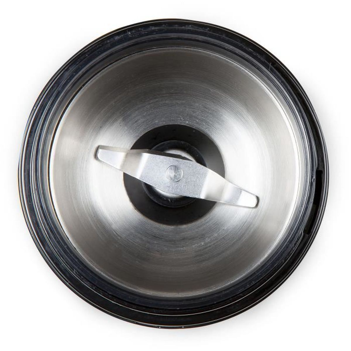 Widok z góry na czarny elektryczny młynek do kawy, pokazujący ostrze ze stali nierdzewnej w środku.