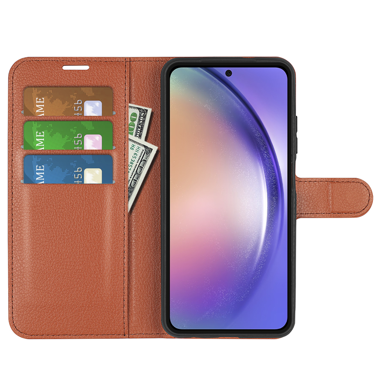 Bruine leren telefoonhoes met kaartsleuven en een gleuf voor contant geld, een smartphone vasthoudend.