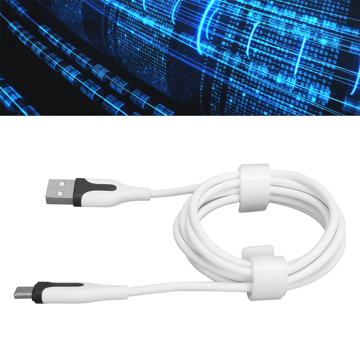 Ein weißes USB-Kabel mit einem USB- und einem Typ-C-Anschluss, vor einem Hintergrund aus blauen Datenströmen.