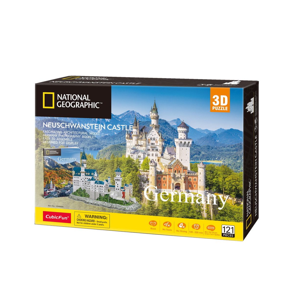 Doos van een 3D-puzzel van kasteel Neuschwanstein, witte achtergrond.
