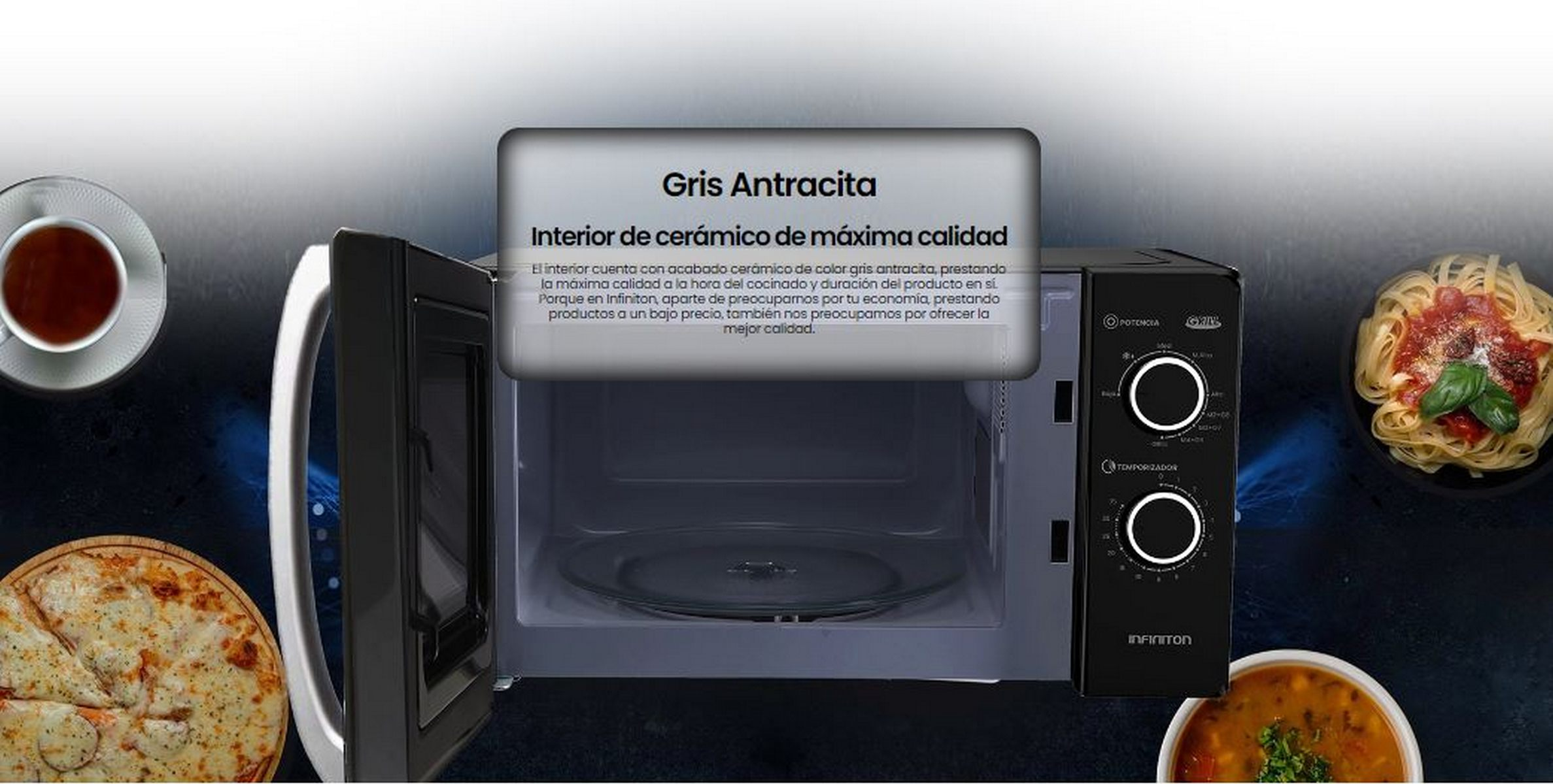 Un microondas negro con la puerta abierta. Hay varios alimentos a los lados de la imagen.