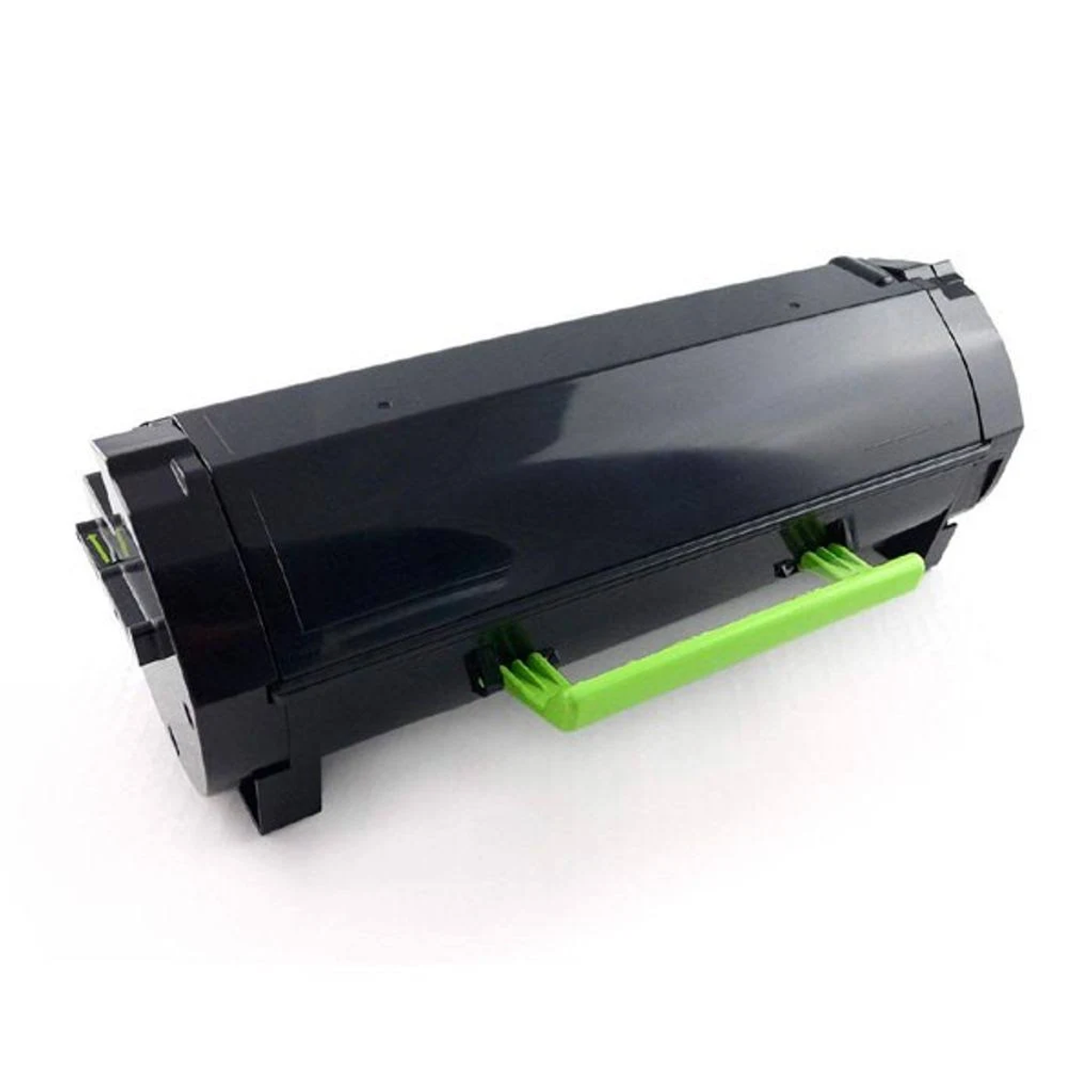 Zwarte tonercartridge met een groene handgreep. Glanzend zwart oppervlak. Witte achtergrond.