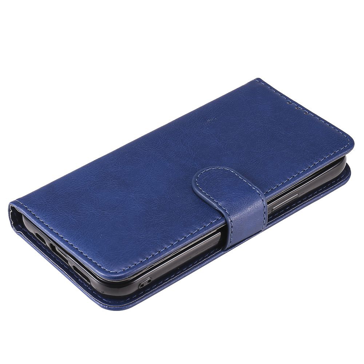Blauwe telefoonhoes met flap en knoopsluiting. De telefoon zit in de hoes.