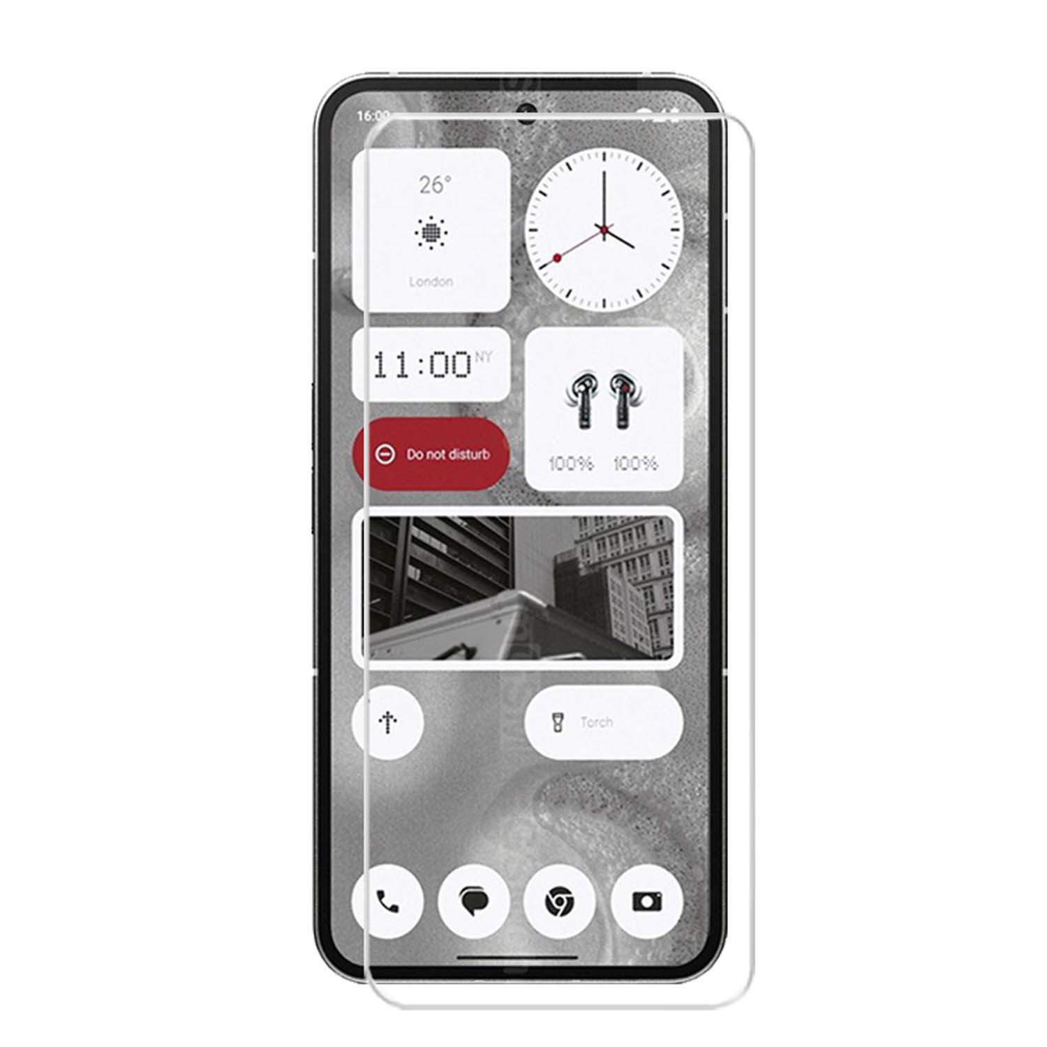 Smartphone met schermbeschermer. Toont widgets zoals klok, weer en instellingen.