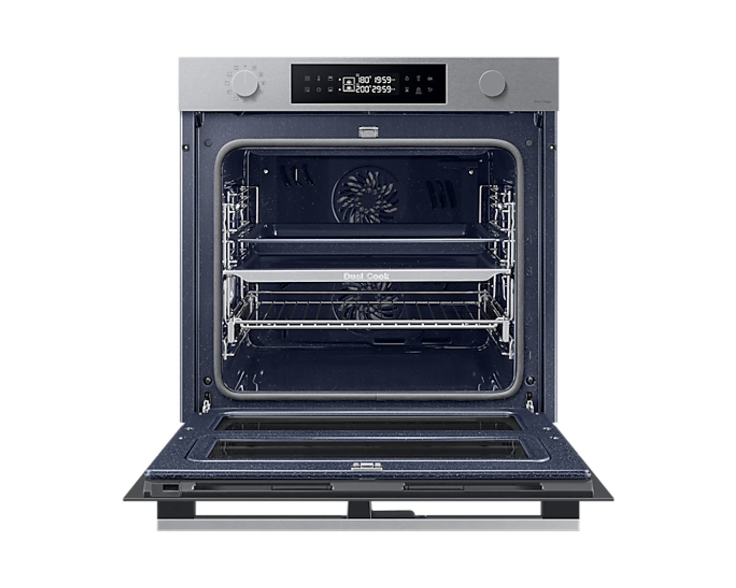 Horno Samsung con puerta abierta, dos bandejas dentro, reloj digital.