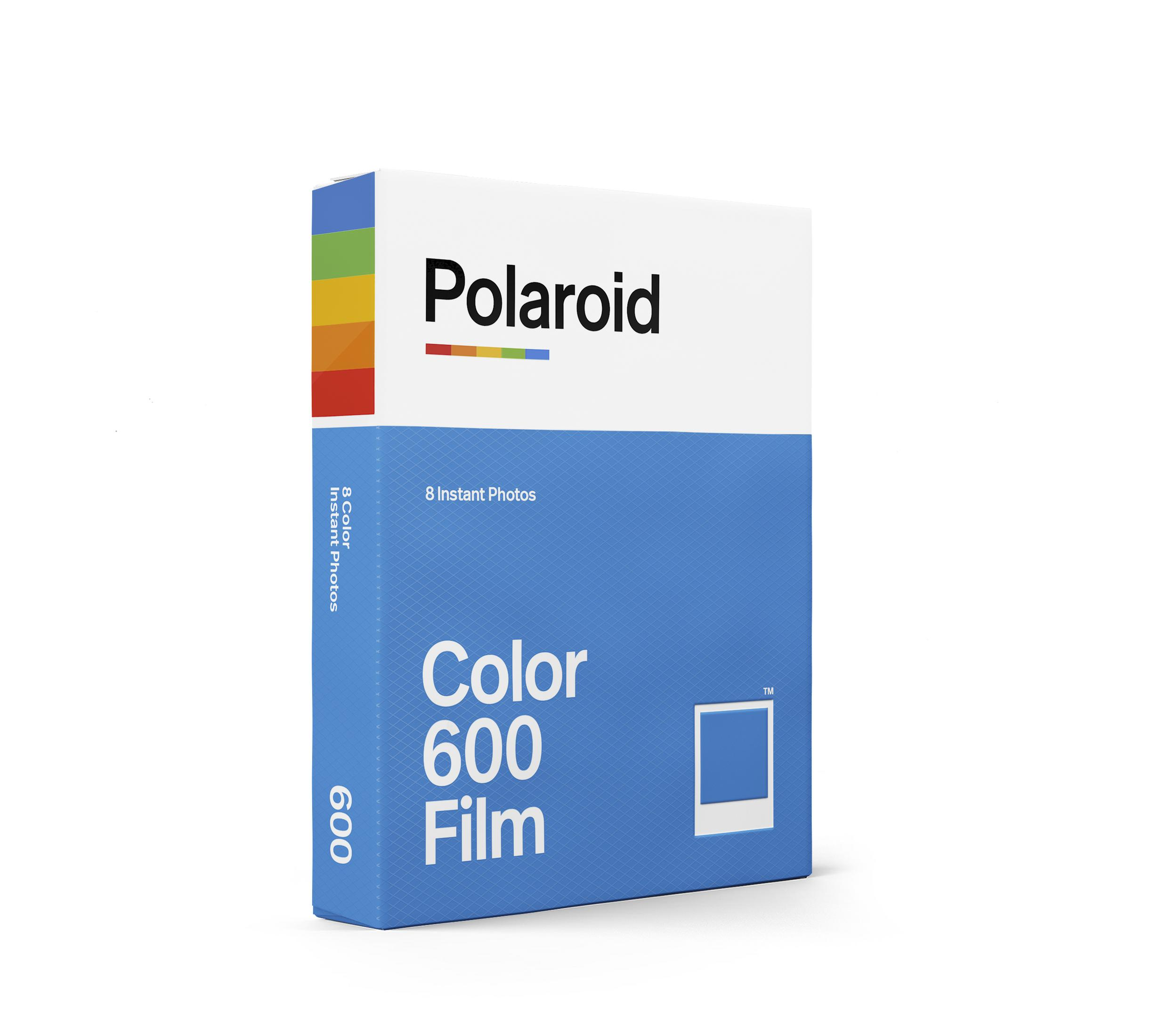 Polaroid logosu ve film rengi logosu olan Polaroid film kutusu.