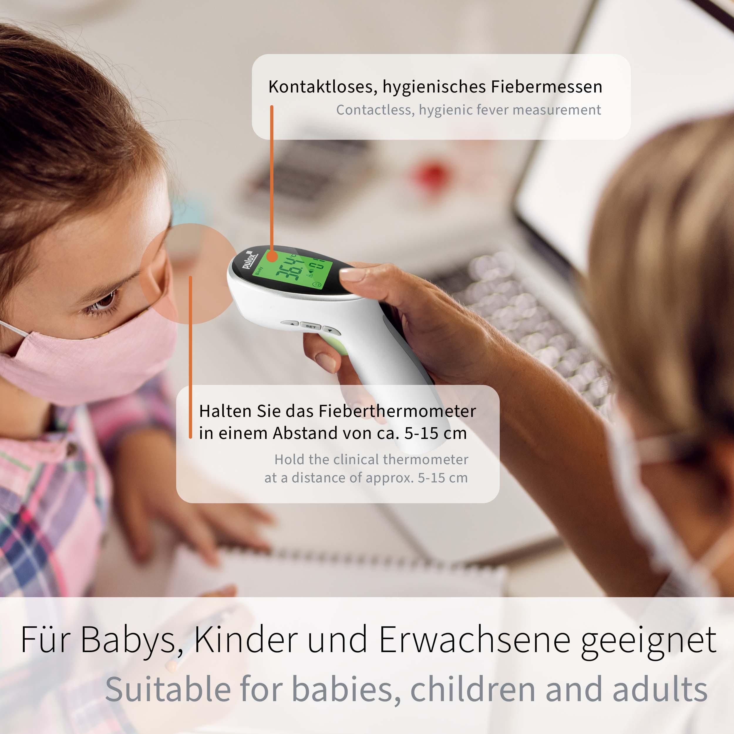 Eine Person benutzt ein Thermometer an einem Kind. Text über kontaktlose Fiebermessung.