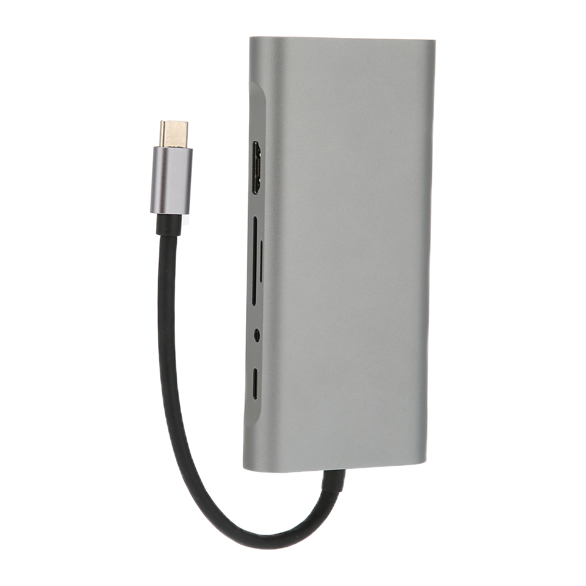 Silberner Hub mit mehreren Anschlüssen und einem schwarzen Kabel. Weißer Hintergrund.