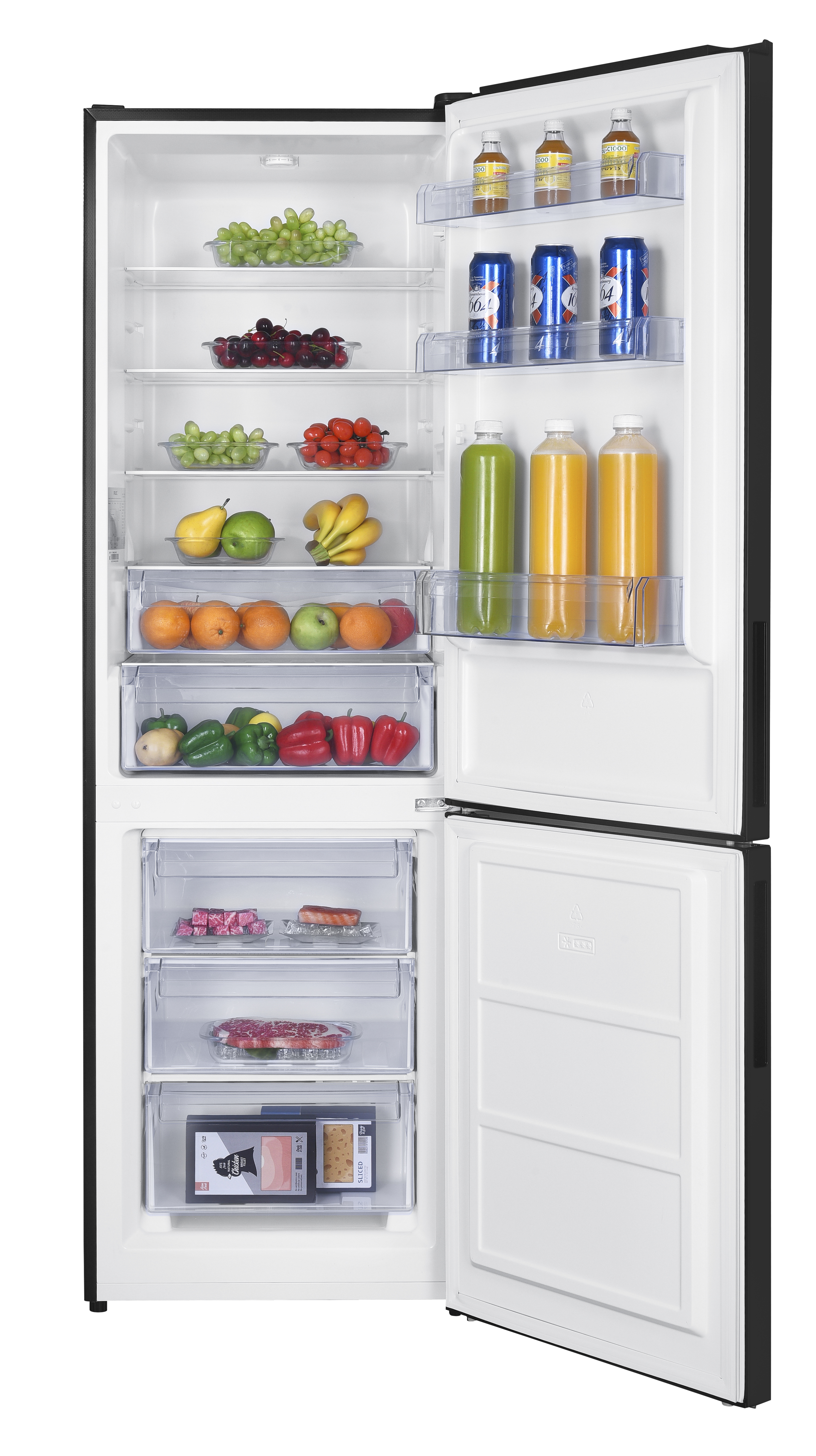 Open zwarte koelkast met voedsel, waaronder fruit, groenten en drankjes.