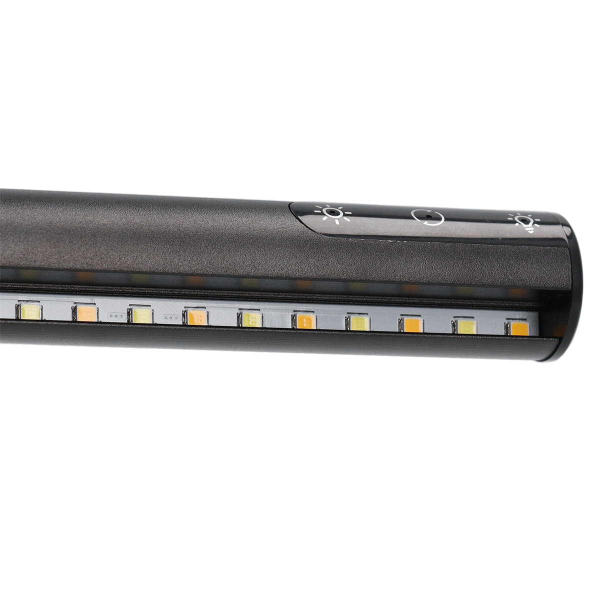 Nahaufnahme einer schwarzen Lichtleiste mit LED-Leuchten, die Lichtdetails zeigt.