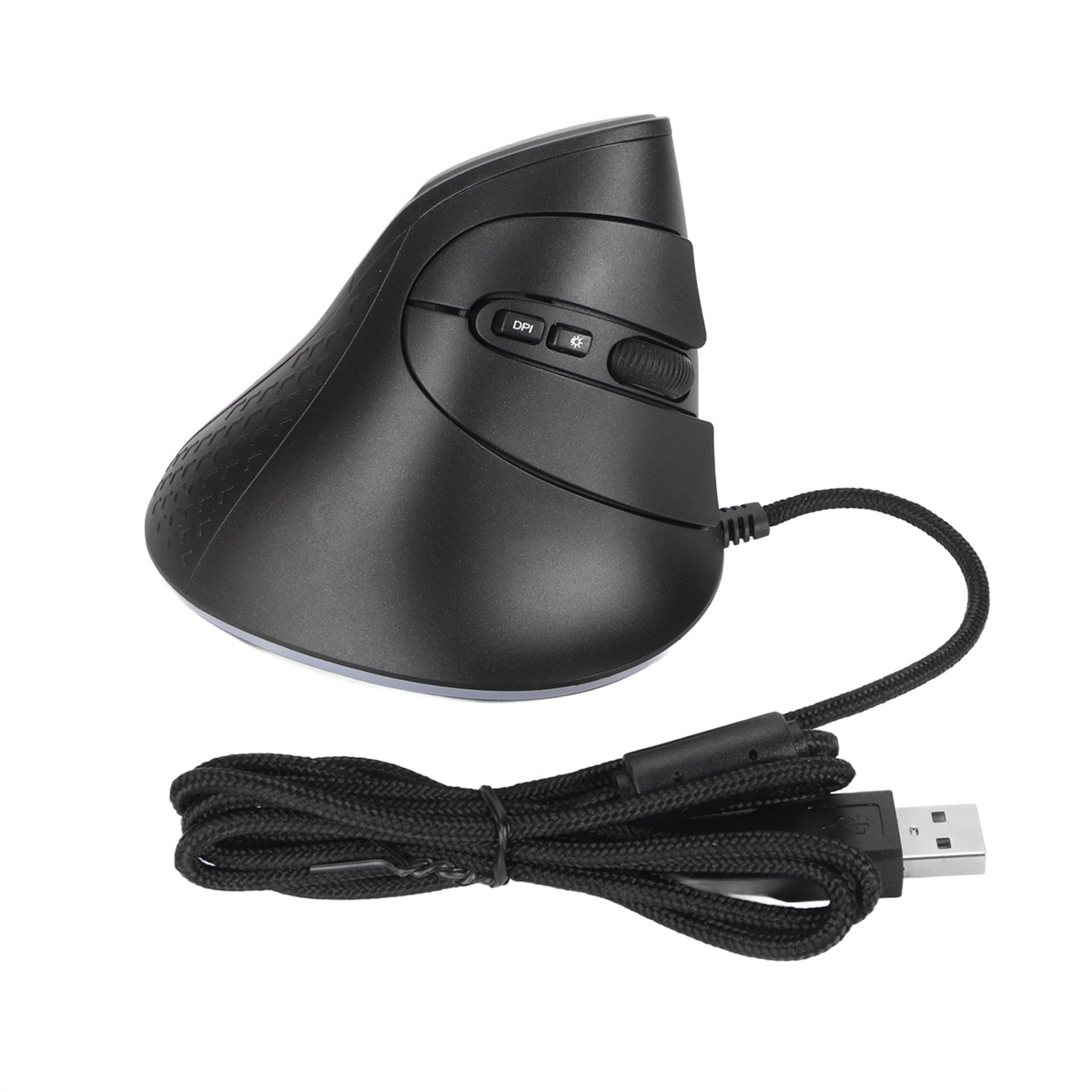 Schwarze ergonomische Maus mit Kabel, isoliert auf weißem Hintergrund.