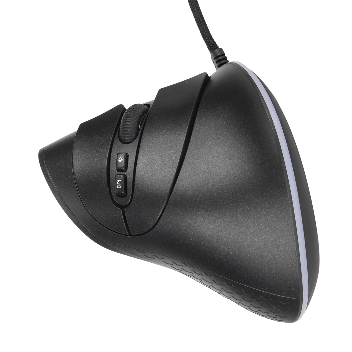 Schwarze ergonomische Maus mit weißem Lichtstreifen. Die Maus hat ein Scrollrad und Tasten.