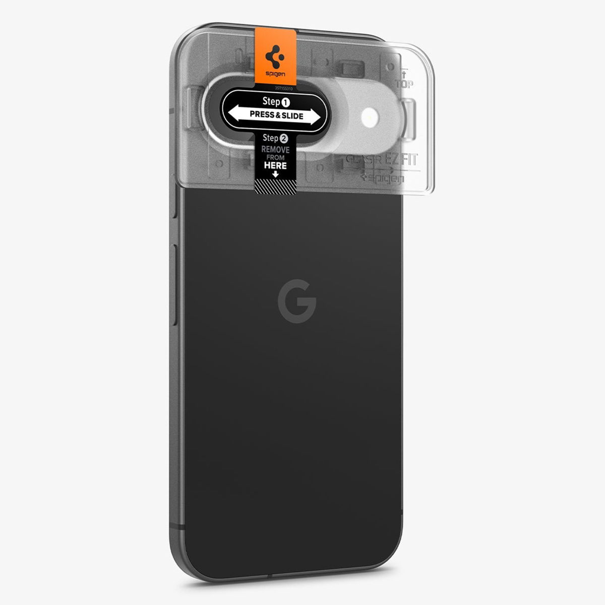 Téléphone noir avec une coque transparente. La coque a du texte. Fond blanc.
