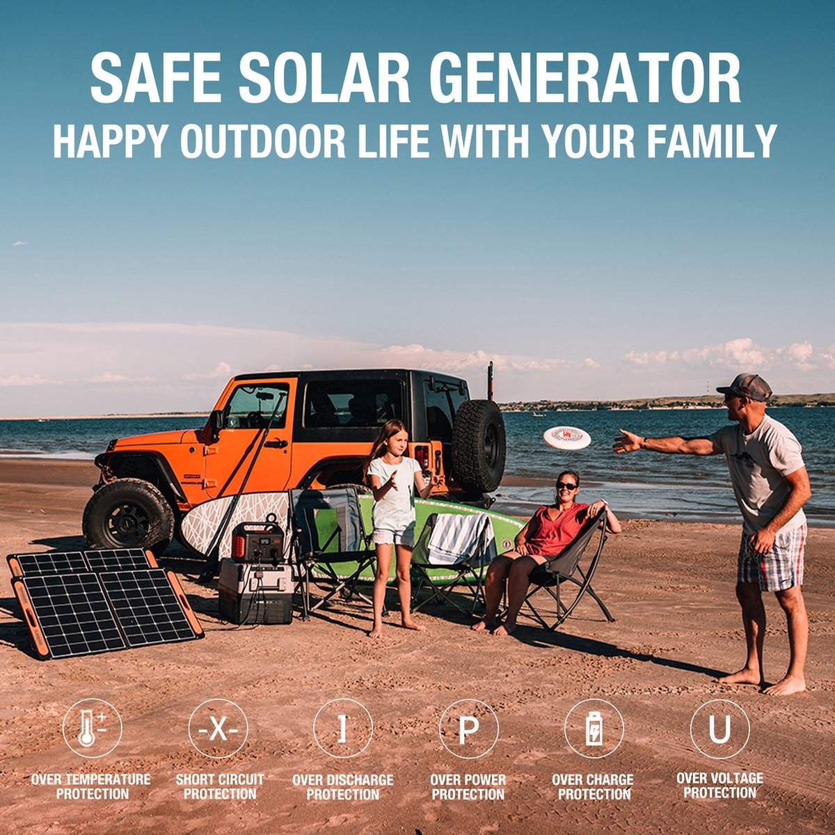 Una famiglia sulla spiaggia con una jeep arancione e un pannello solare, gioca a frisbee.