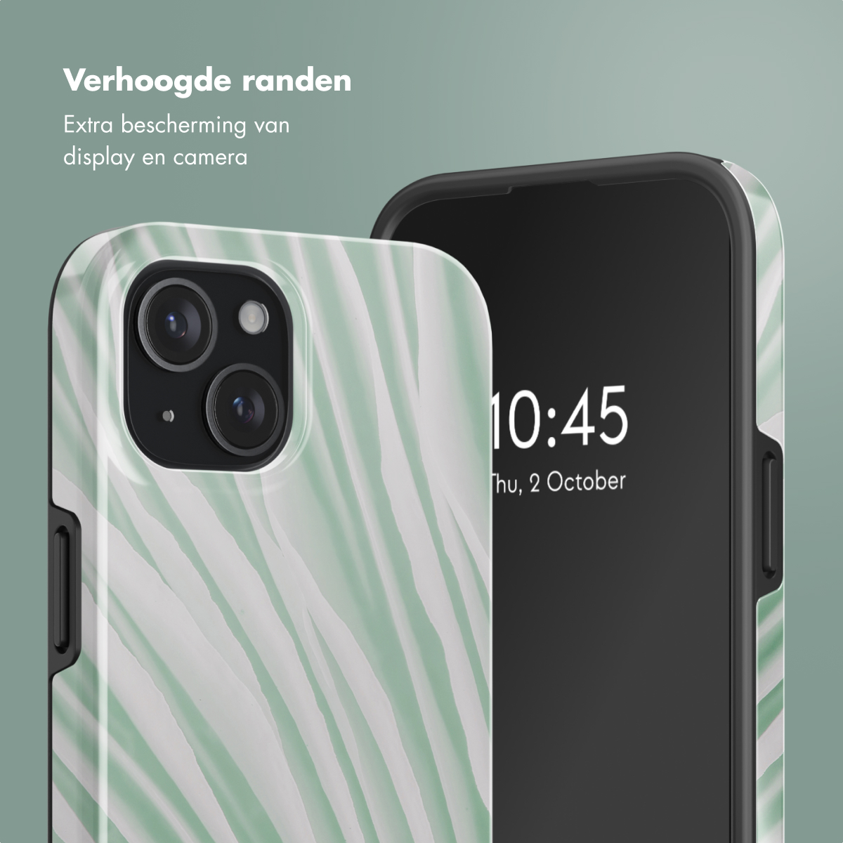 Close-up van een telefoon in een groen-witte hoes. Toont een display. Groene achtergrond.