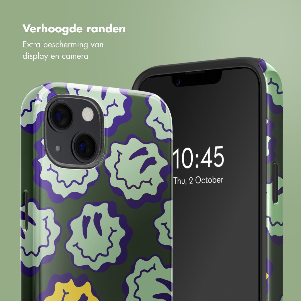 Un téléphone dans un étui vert à smiley avec un fond sombre affiche l'heure et la date.