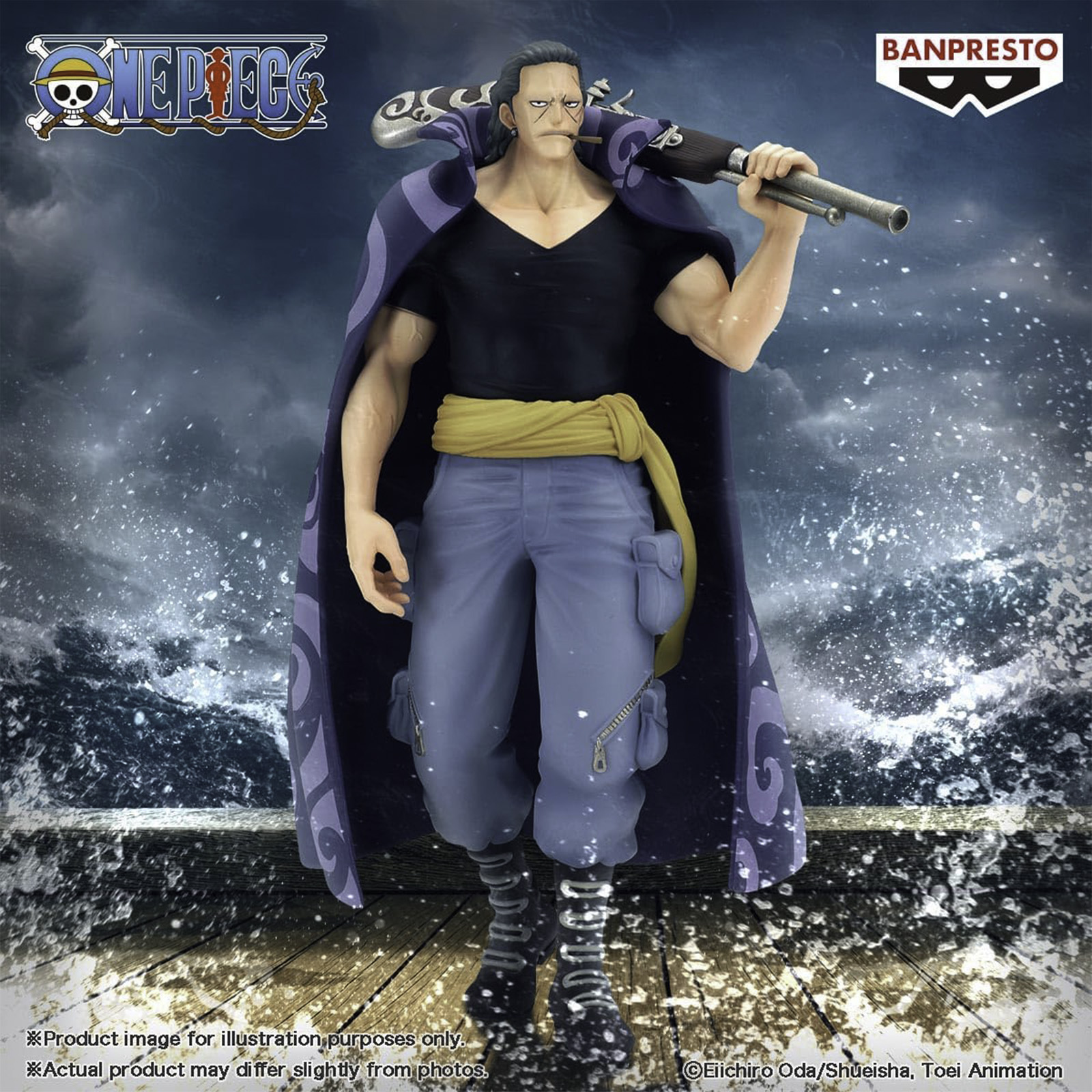 One Piece Figur von Crocodile. Er hält eine Waffe und trägt blaue Hosen und einen lila Mantel. Weiße Wellen.