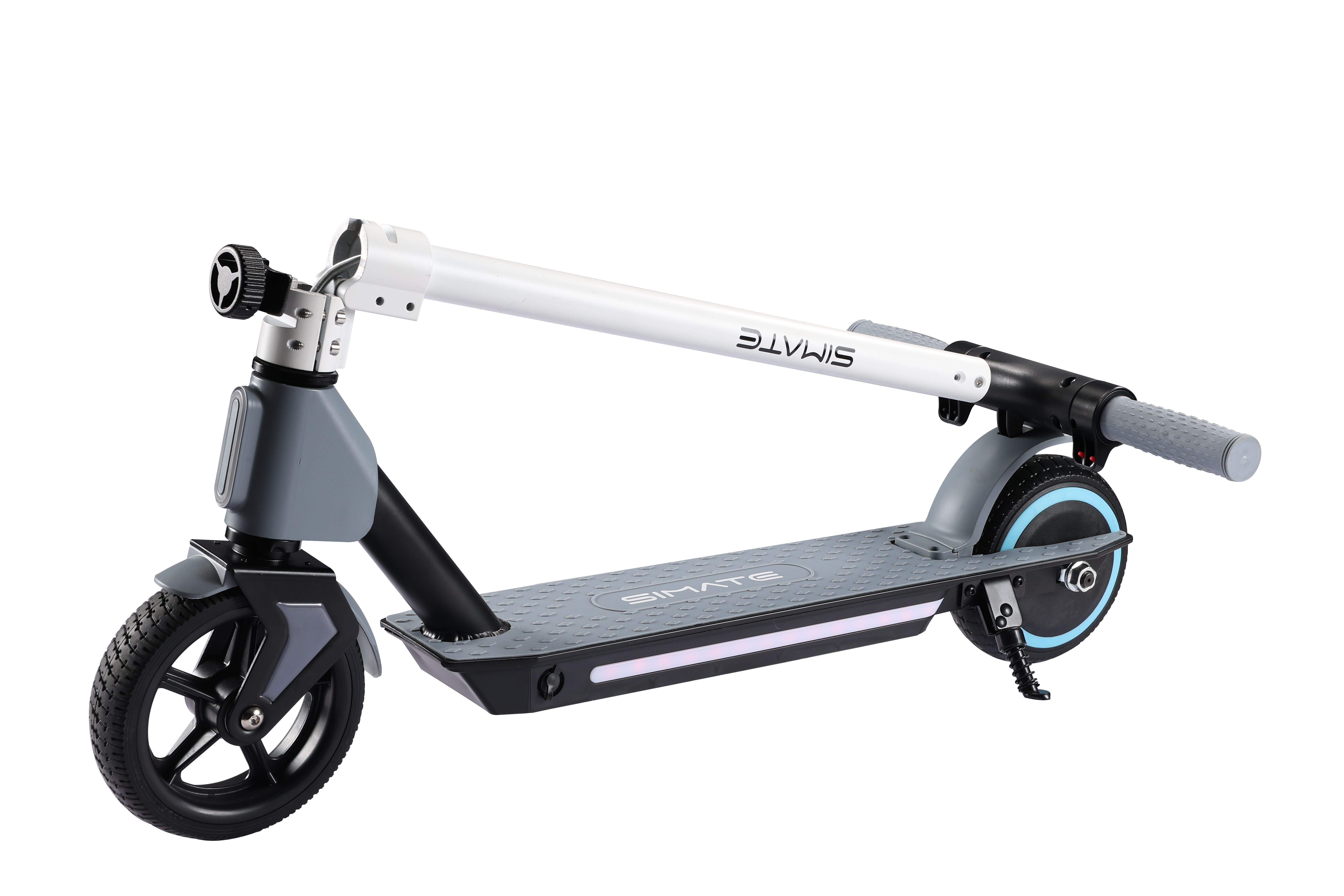 Hulajnoga elektryczna z szarą obudową, białą kierownicą i czarnym kołem. Widoczne słowo "SIMATE".