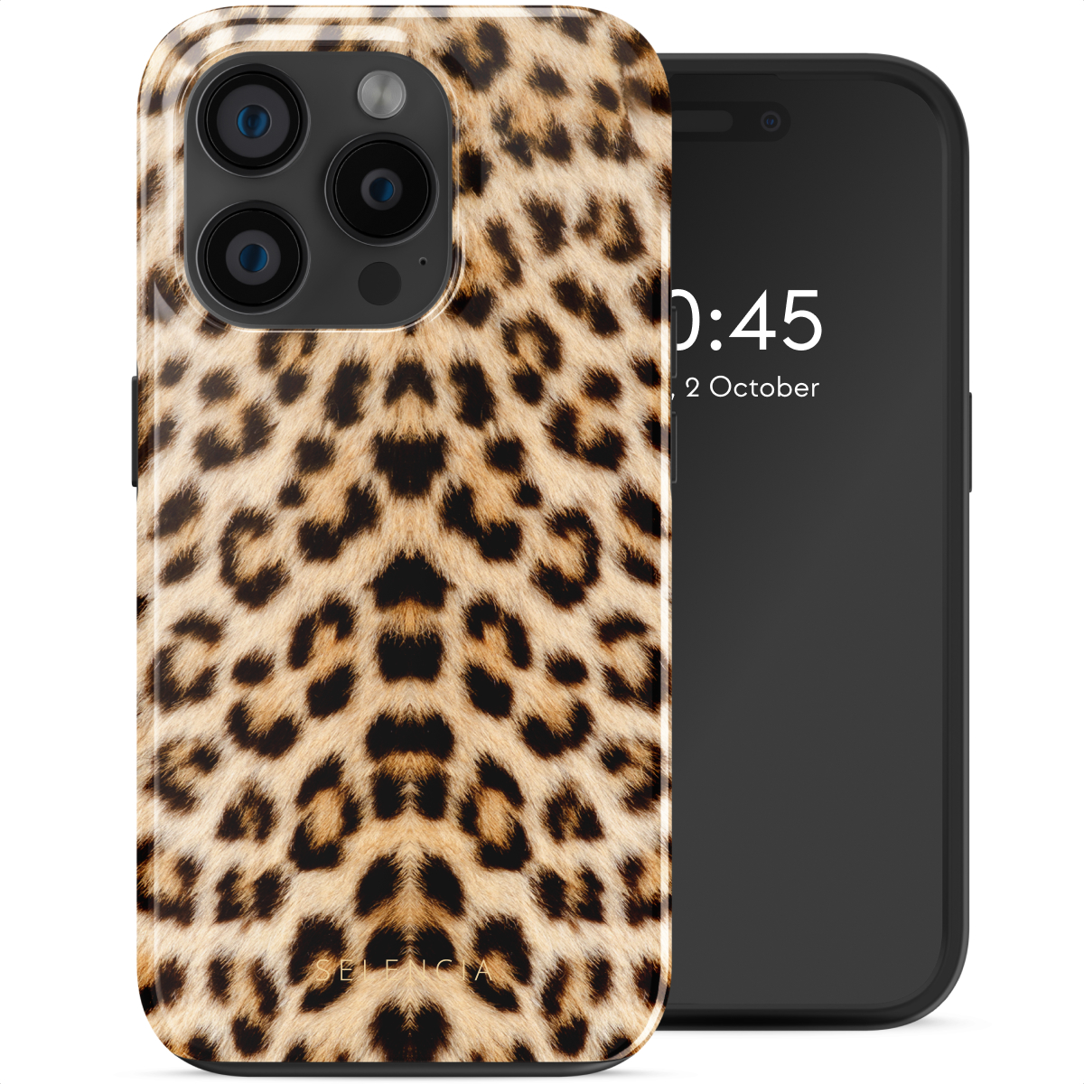 Une coque d'iPhone avec un motif léopard, avec plusieurs lentilles d'appareil photo.